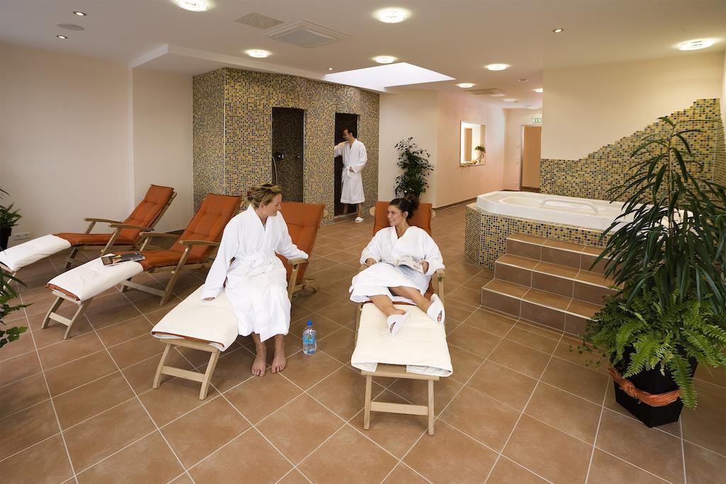 Airport Hotel Paderborn Ahden Eksteriør billede